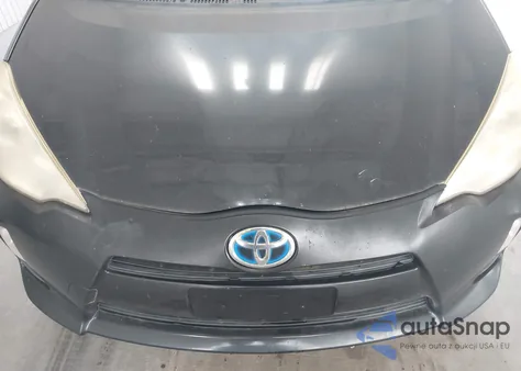 2013 Toyota Prius C Three from USA, damaged, VIN JTDKDTB33D1046251